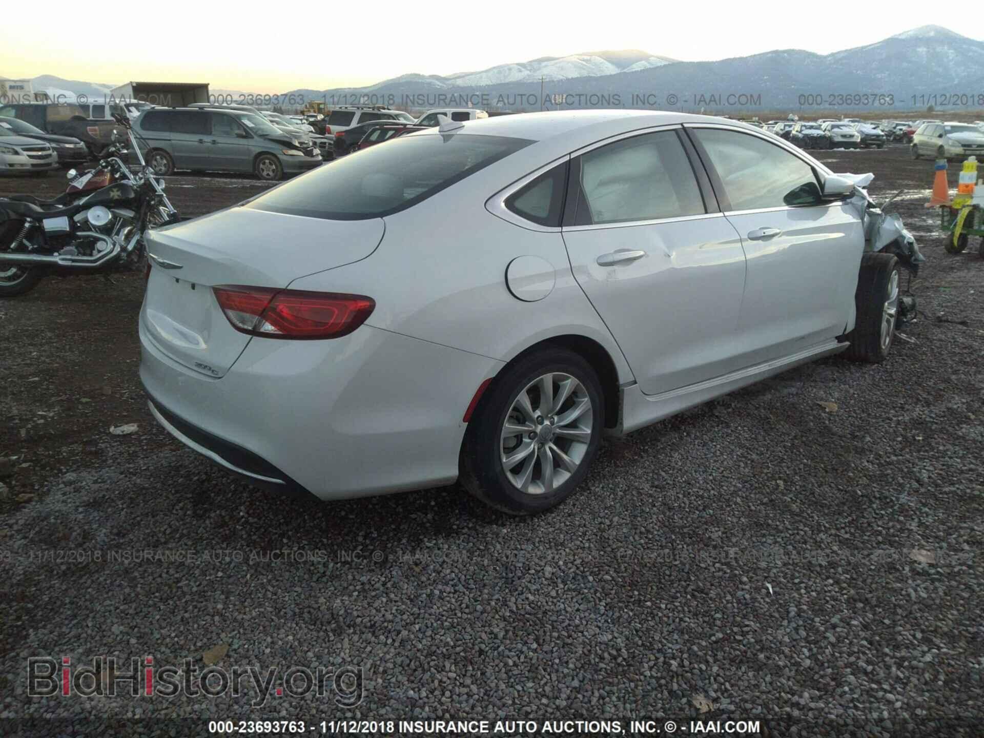 2015 CHRYSLER 200 - VIN: 1C3CCCCBXFN686258 - Photo 4
