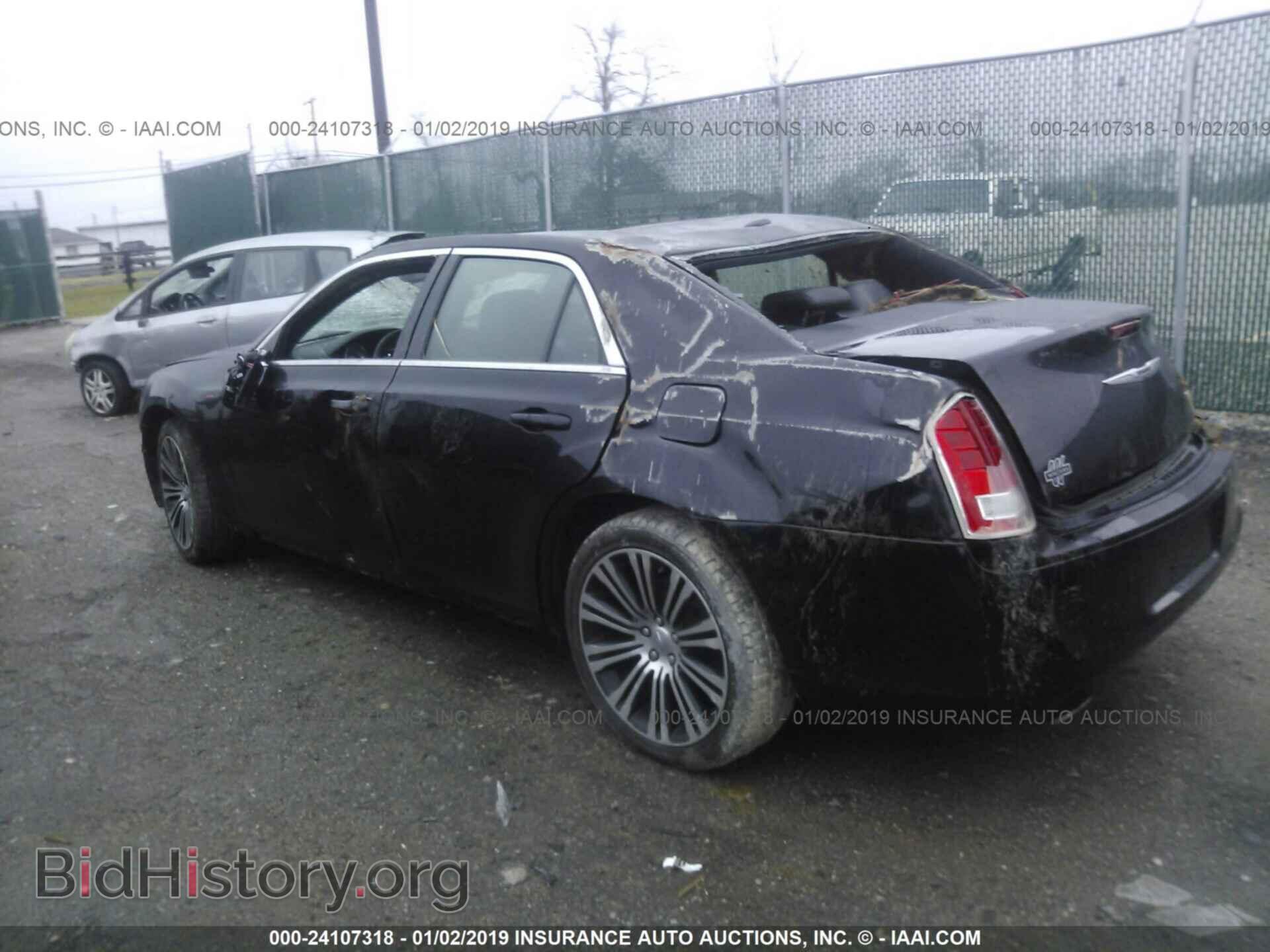 2013 CHRYSLER 300 - VIN: 2C3CCABG1DH504891 - Фото 3