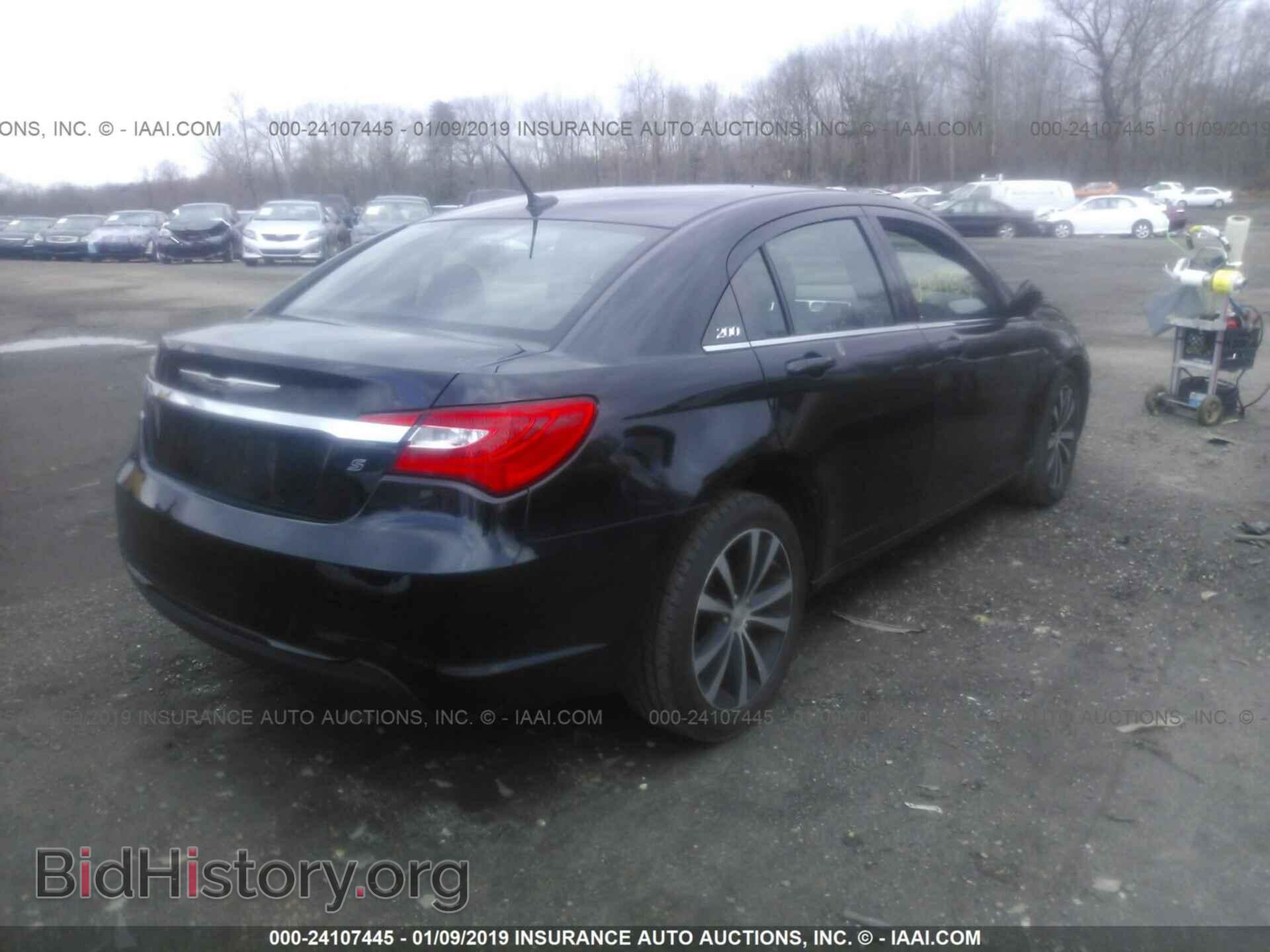 2013 CHRYSLER 200 - VIN: 1C3CCBBG7DN718104 - Фото 4