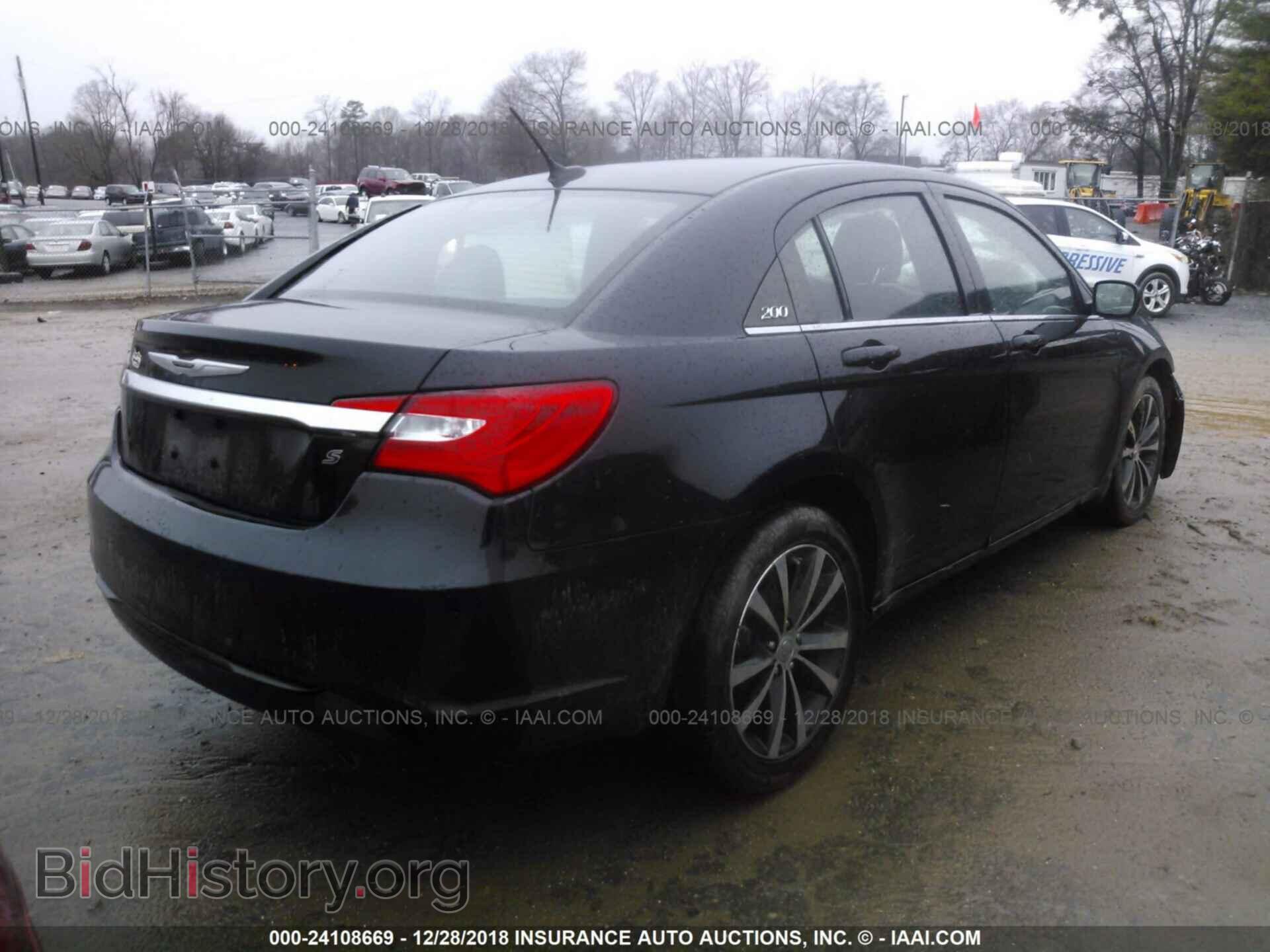 2014 CHRYSLER 200 - VIN: 1C3CCBBG2EN151978 - Photo 4