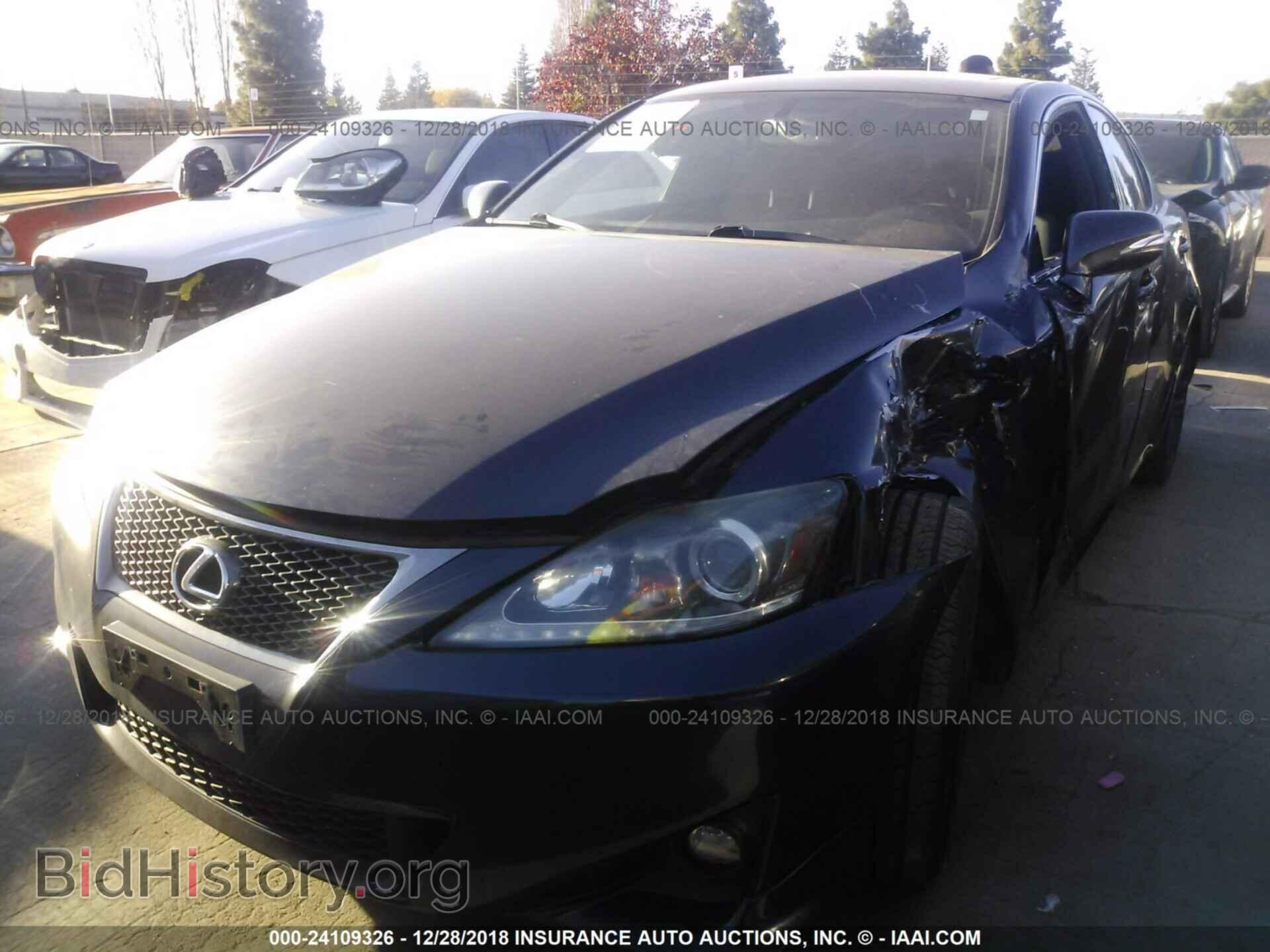 2011 LEXUS IS - VIN: JTHBF5C29B5151876 - Фото 2