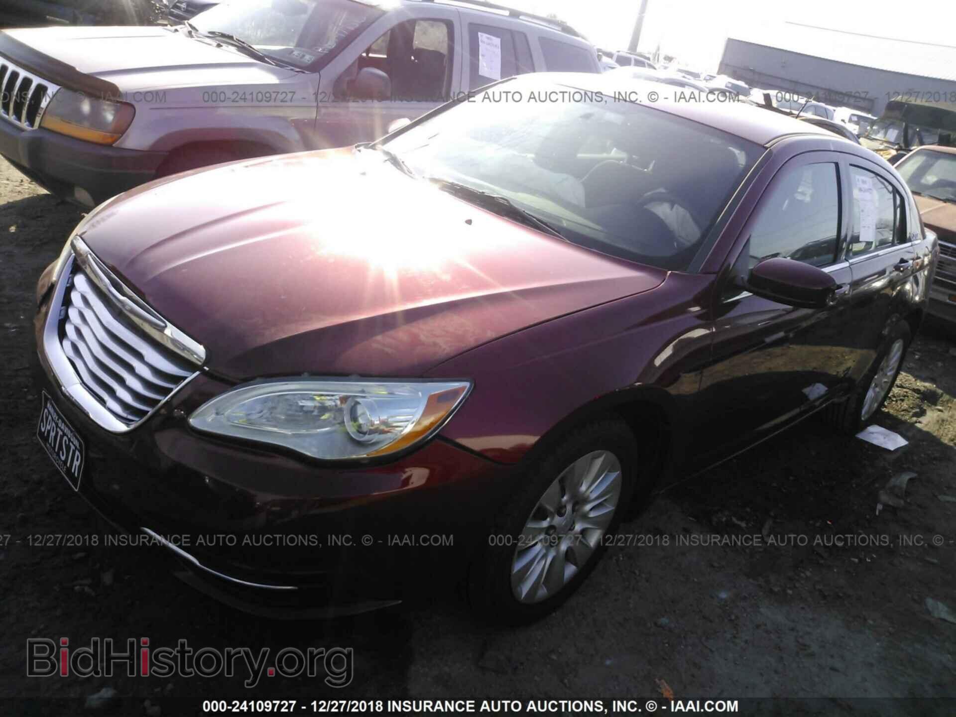 2014 CHRYSLER 200 - VIN: 1C3CCBABXEN207011 - Фото 2