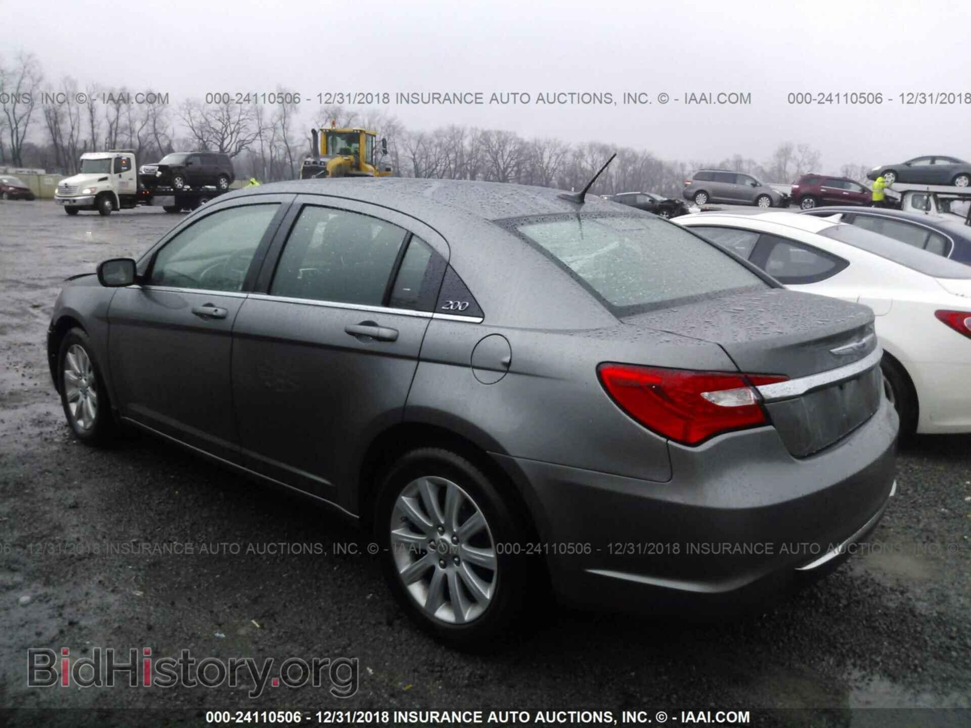 2012 CHRYSLER 200 - VIN: 1C3CCBBG2CN106830 - Фото 3