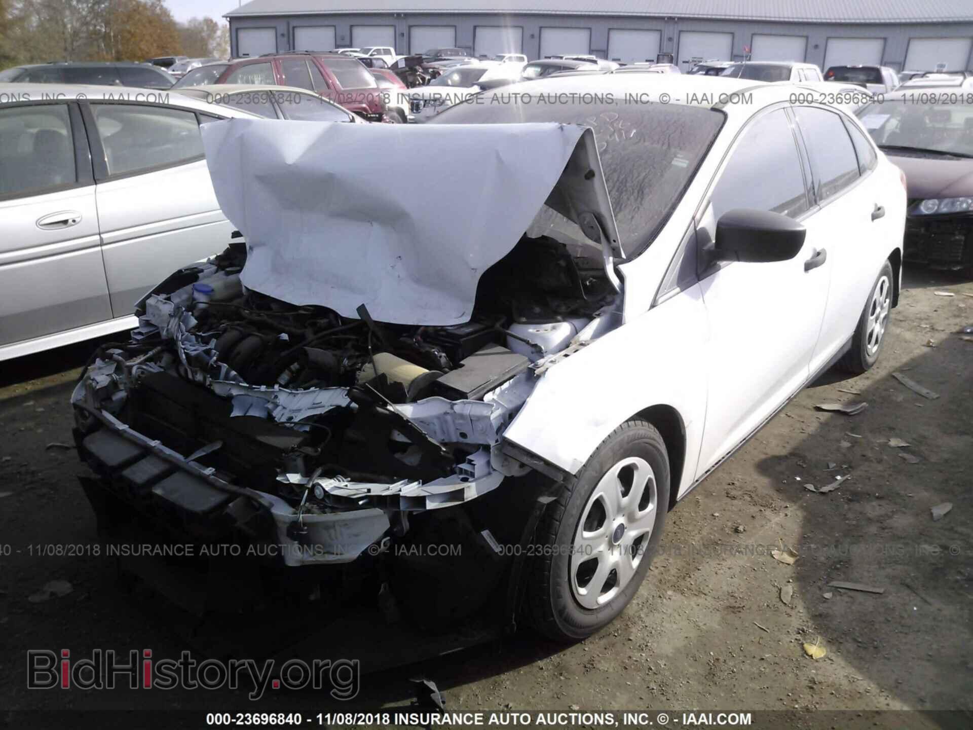2013 FORD FOCUS - VIN: 1FADP3E24DL318447 - Фото 2