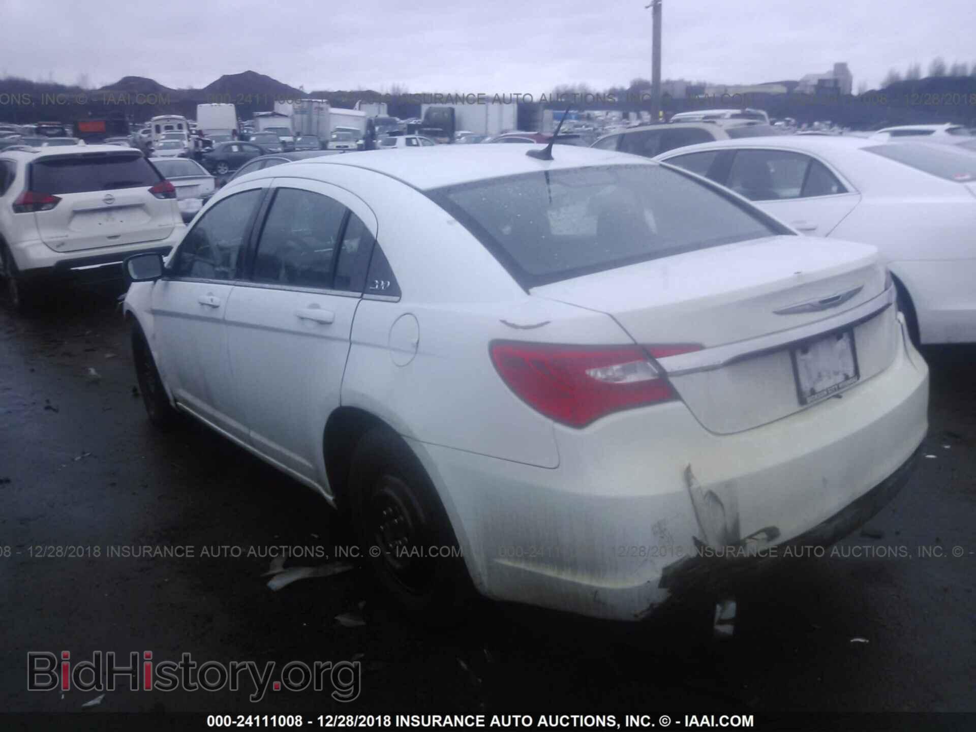 2012 CHRYSLER 200 - VIN: 1C3CCBAB3CN172308 - Фото 3