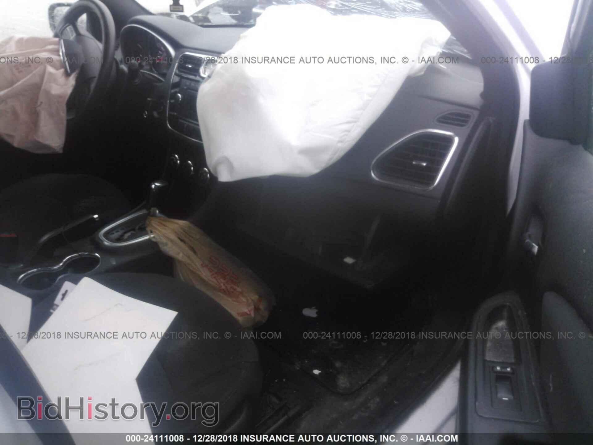 2012 CHRYSLER 200 - VIN: 1C3CCBAB3CN172308 - Фото 5