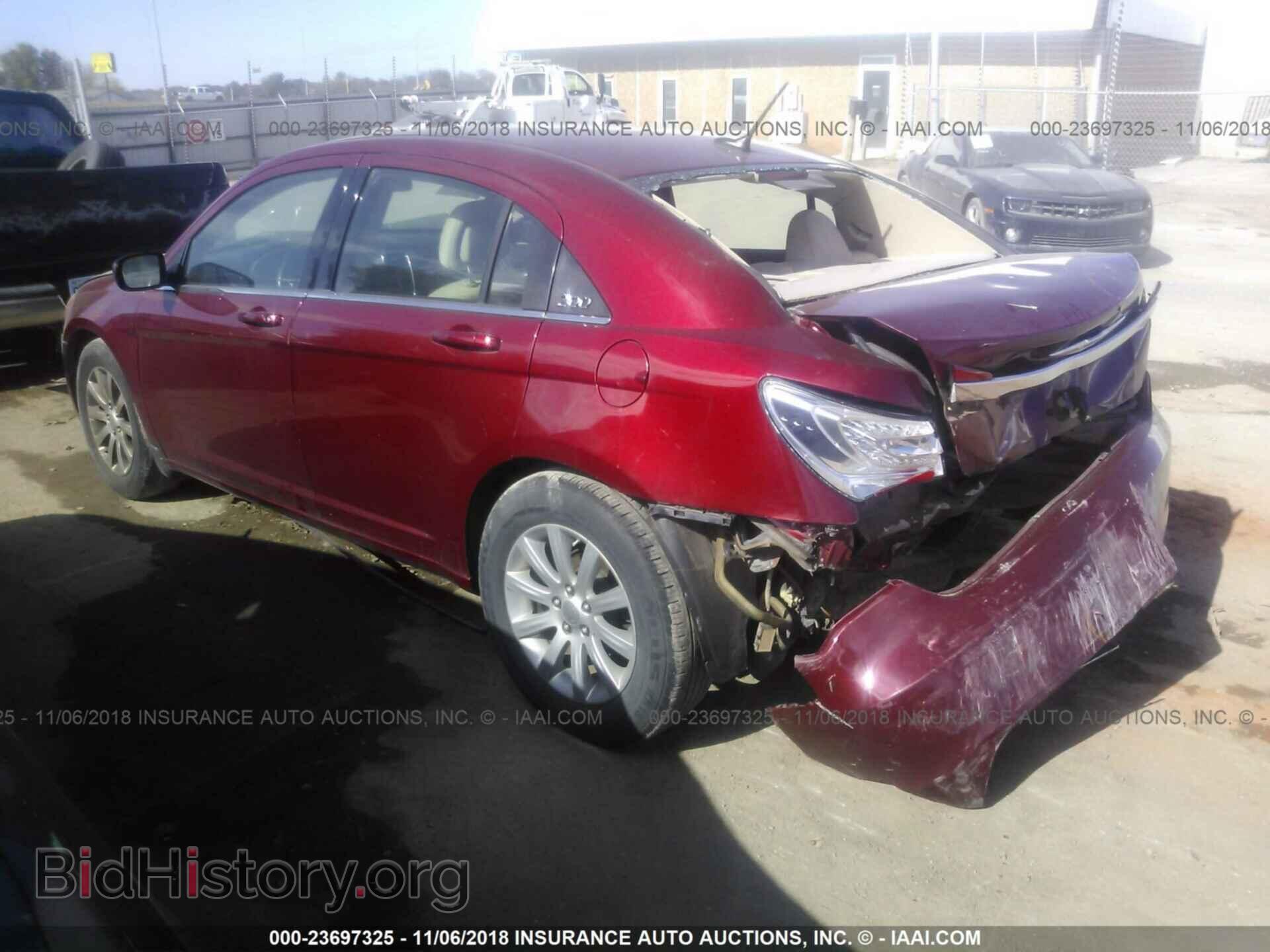 2012 CHRYSLER 200 - VIN: 1C3CCBBGXCN152809 - Фото 3
