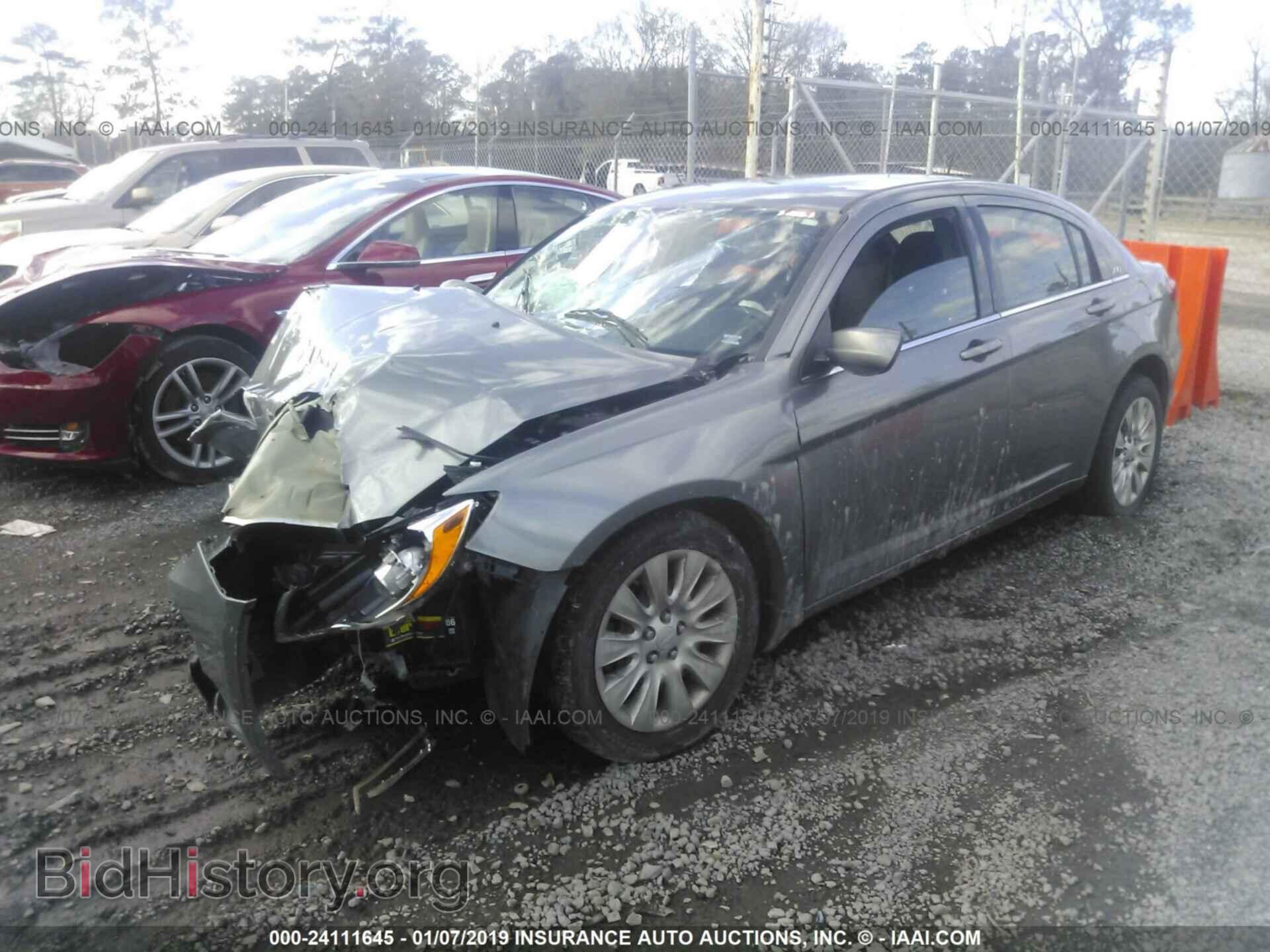 2013 CHRYSLER 200 - VIN: 1C3CCBAB9DN686178 - Photo 2