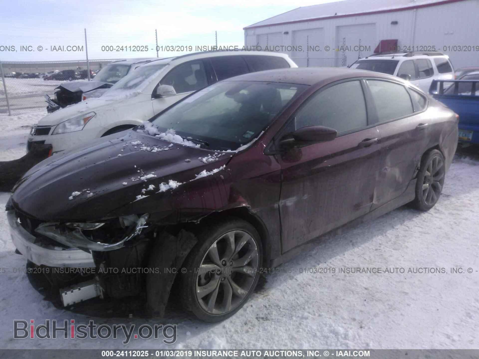 2016 CHRYSLER 200 - VIN: 1C3CCCBB3GN142431 - Фото 2