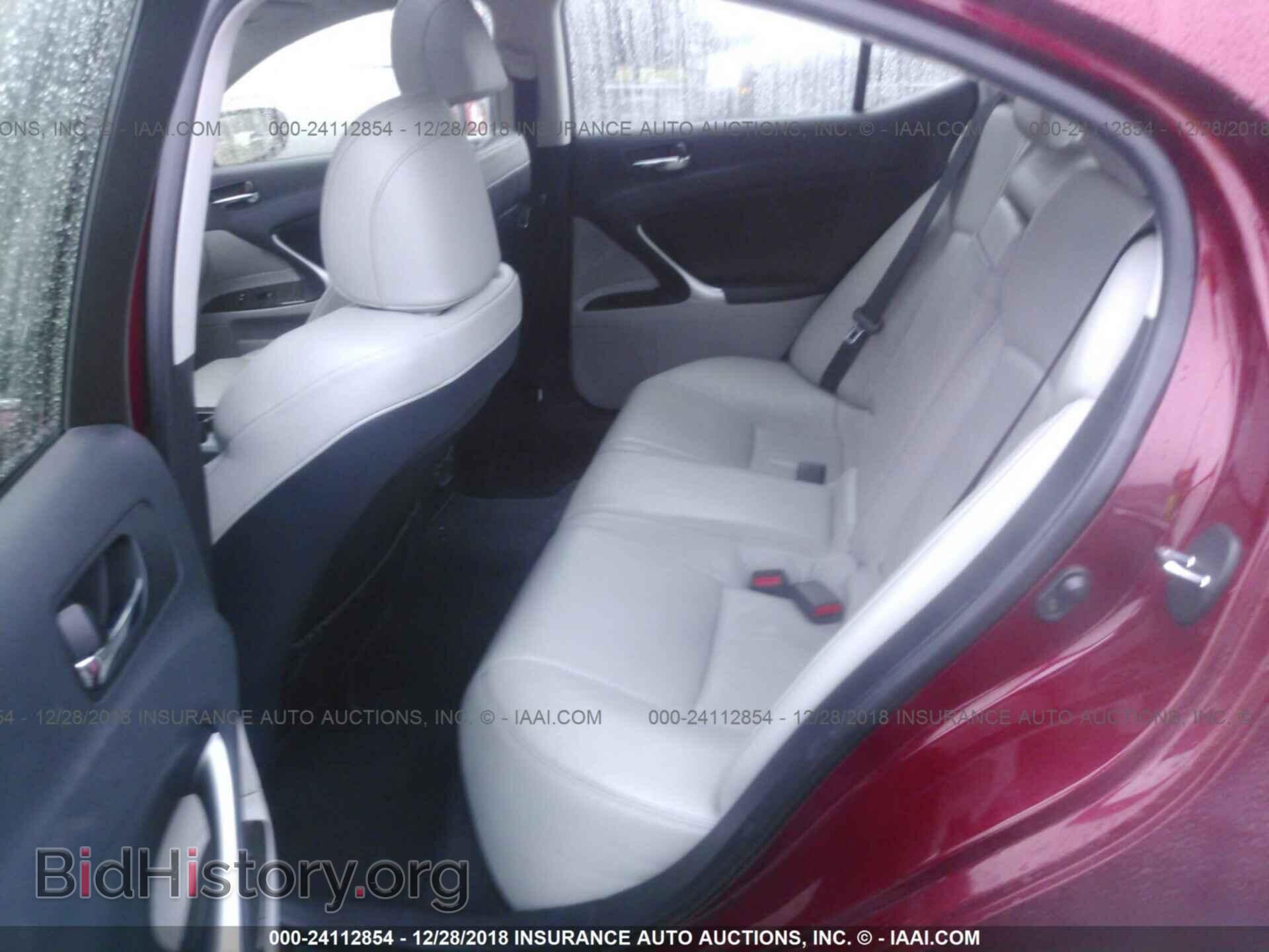 2011 LEXUS IS - VIN: JTHCF5C24B5052175 - Photo 8