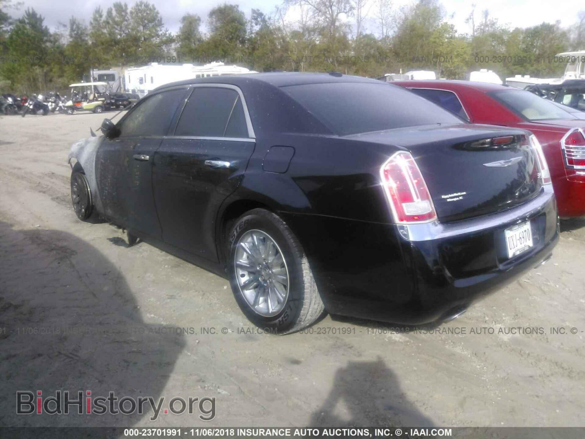 2014 CHRYSLER 300C - VIN: 2C3CCAEG1EH263184 - Фото 3
