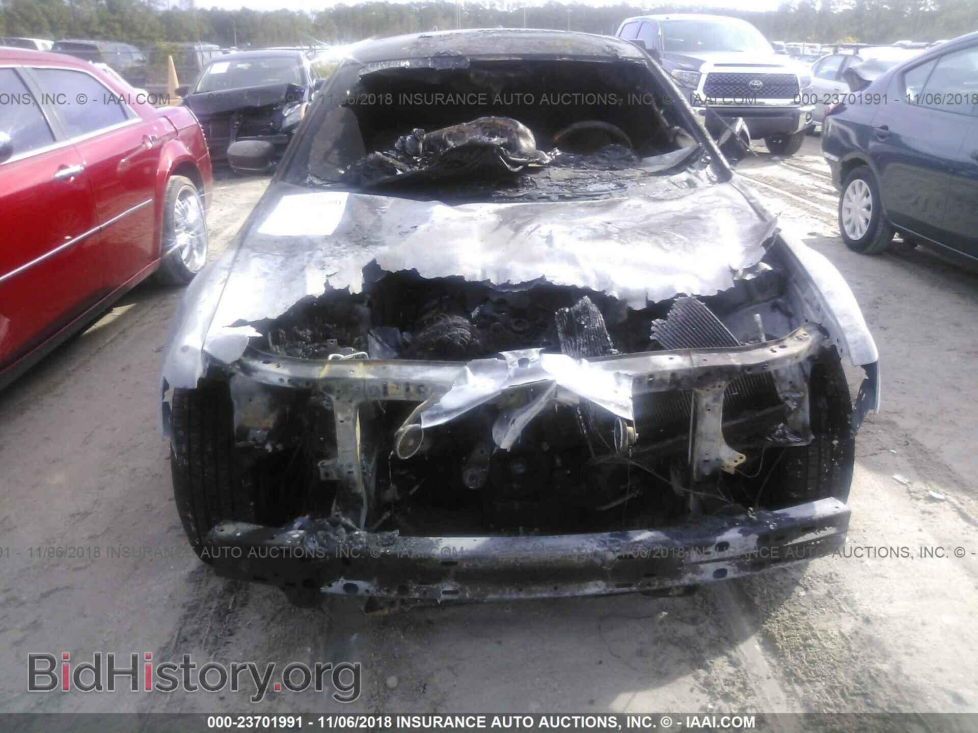 2014 CHRYSLER 300C - VIN: 2C3CCAEG1EH263184 - Фото 6
