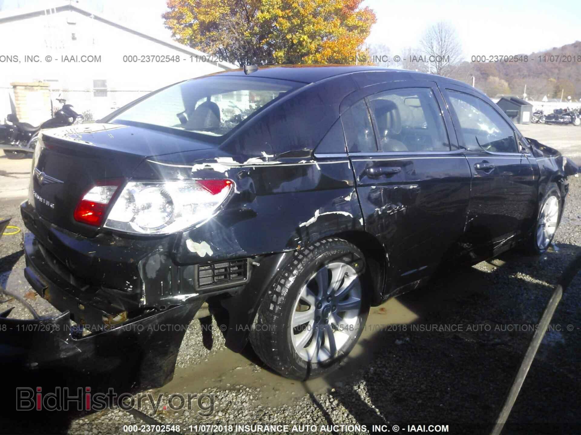 2010 CHRYSLER SEBRING - VIN: 1C3CC5FB7AN193010 - Фото 4
