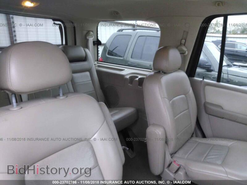 2005 Ford EXPEDITION (VIN 1FMFU20515LA09152) — photo 8 of 10