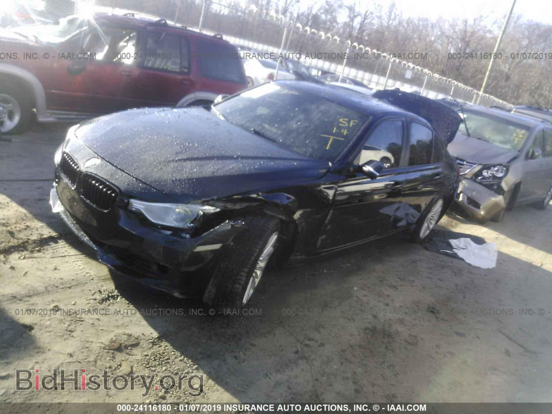 2013 BMW 335 - VIN: WBA3A9G5XDNR97093 - Фото 2