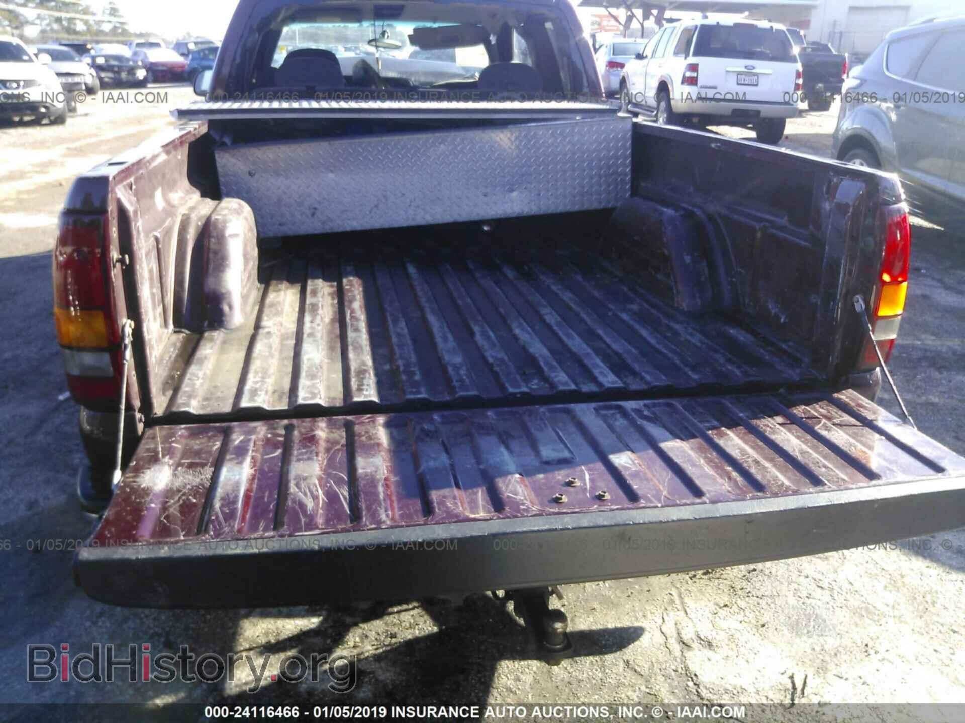 2002 GMC NEW SIERRA - VIN: 2GTEC19TX21167330 - Фото 8