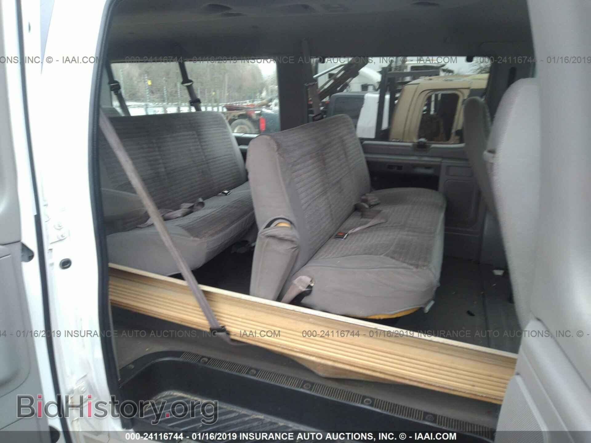 2000 FORD ECONOLINE - VIN: 1FBSS31L4YHB72952 - Photo 8