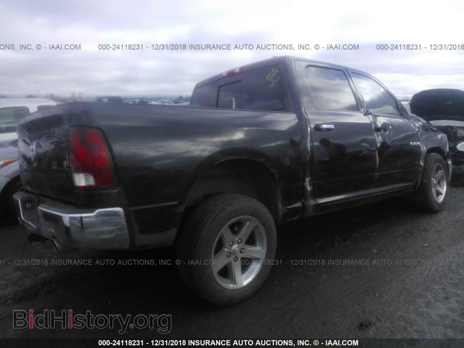 2010 DODGE RAM 1500 - VIN: 1D7RB1CT6AS173319 - Фото 4