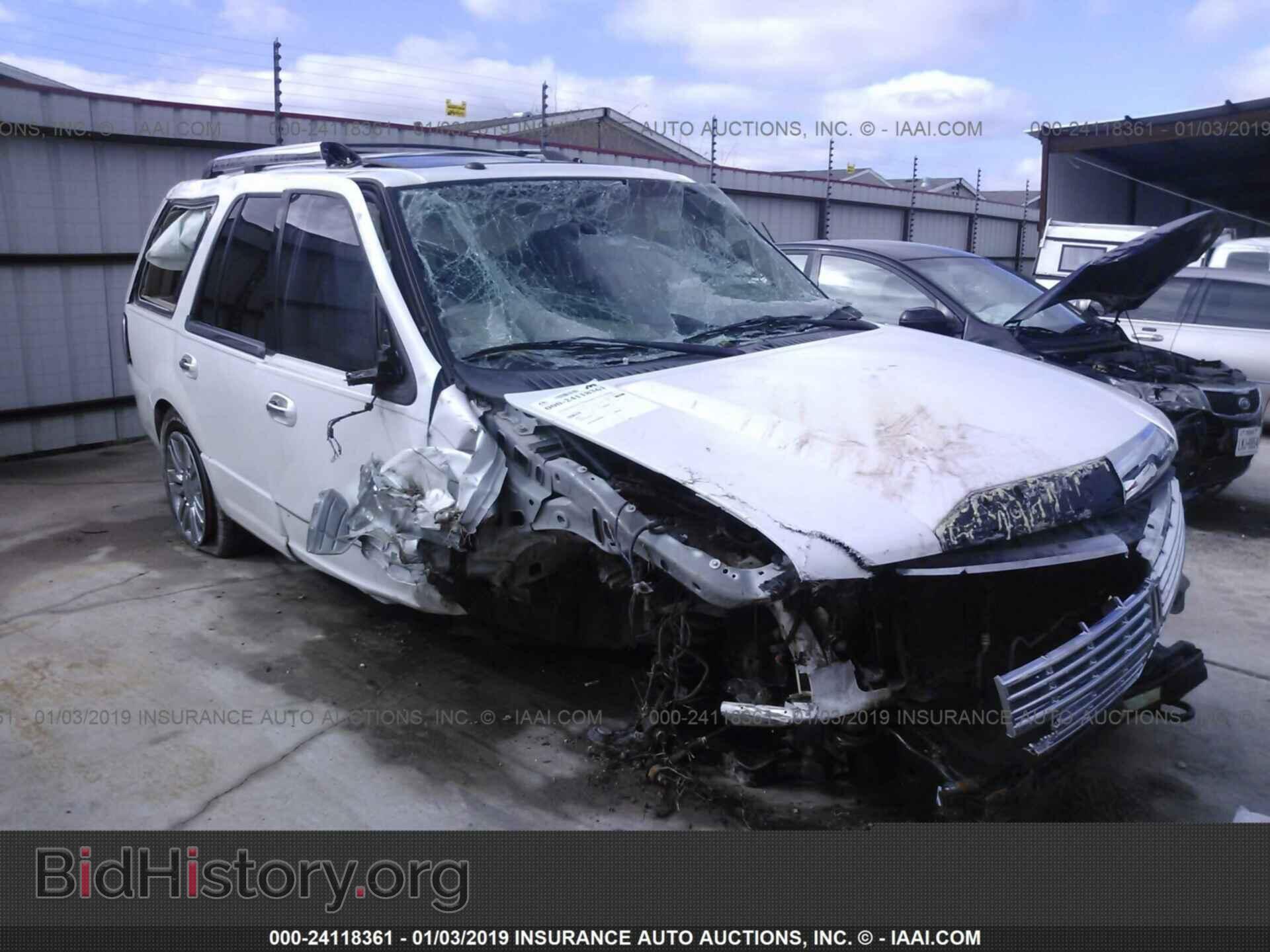 Photo 5LMJJ2H55AEJ04560 - LINCOLN NAVIGATOR 2010
