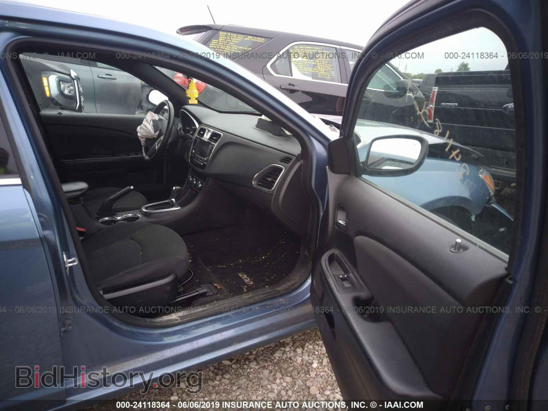2011 CHRYSLER 200 - VIN: 1C3BC1FB8BN579599 - Photo 5