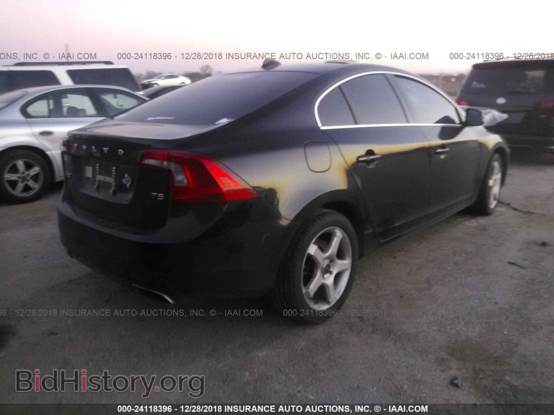 2014 VOLVO S60 - VIN: YV1612FS9E2271804 - Фото 4