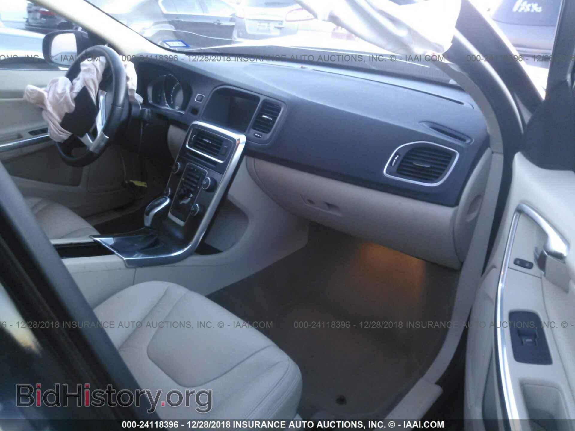 2014 VOLVO S60 - VIN: YV1612FS9E2271804 - Фото 5