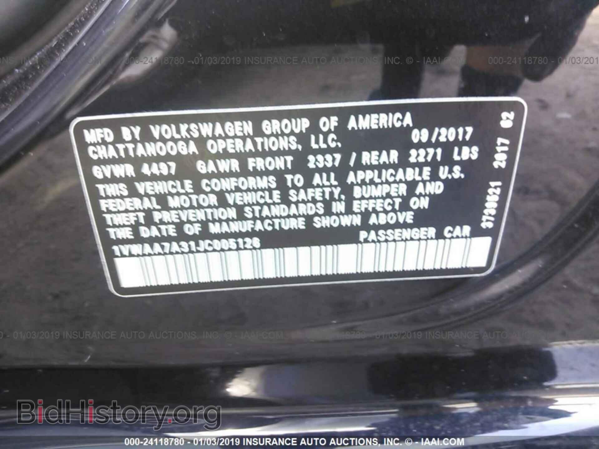 2018 VOLKSWAGEN PASSAT - VIN: 1VWAA7A31JC005126 - Фото 9