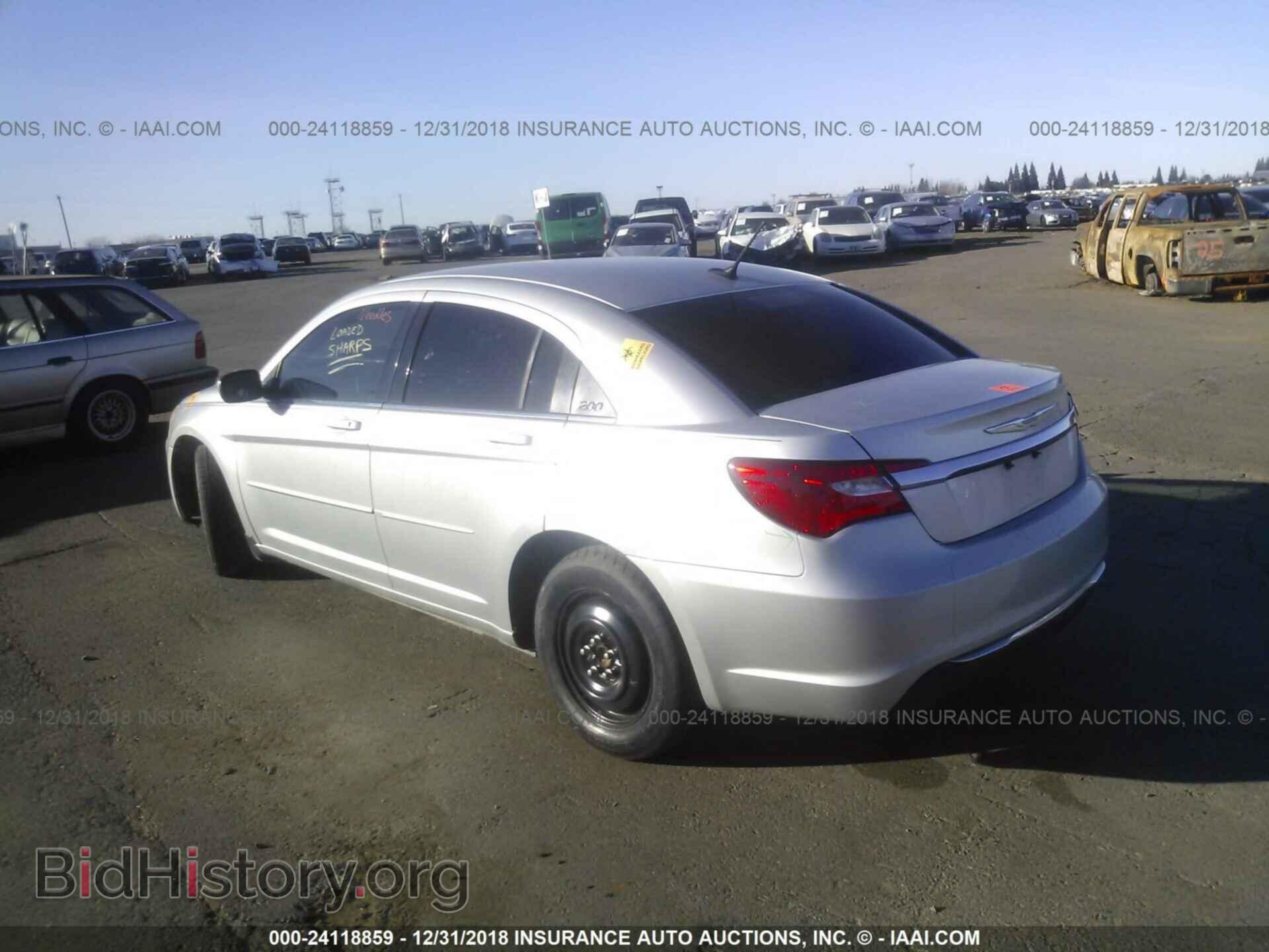 2012 CHRYSLER 200 - VIN: 1C3CCBAB5CN199705 - Фото 3