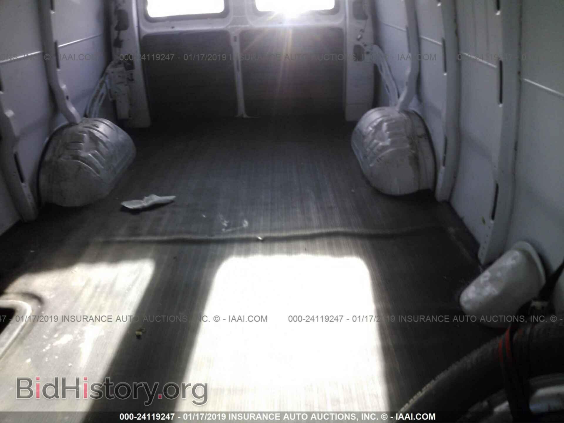 2006 GMC SAVANA - VIN: 1GTHG39V661113131 - Фото 8