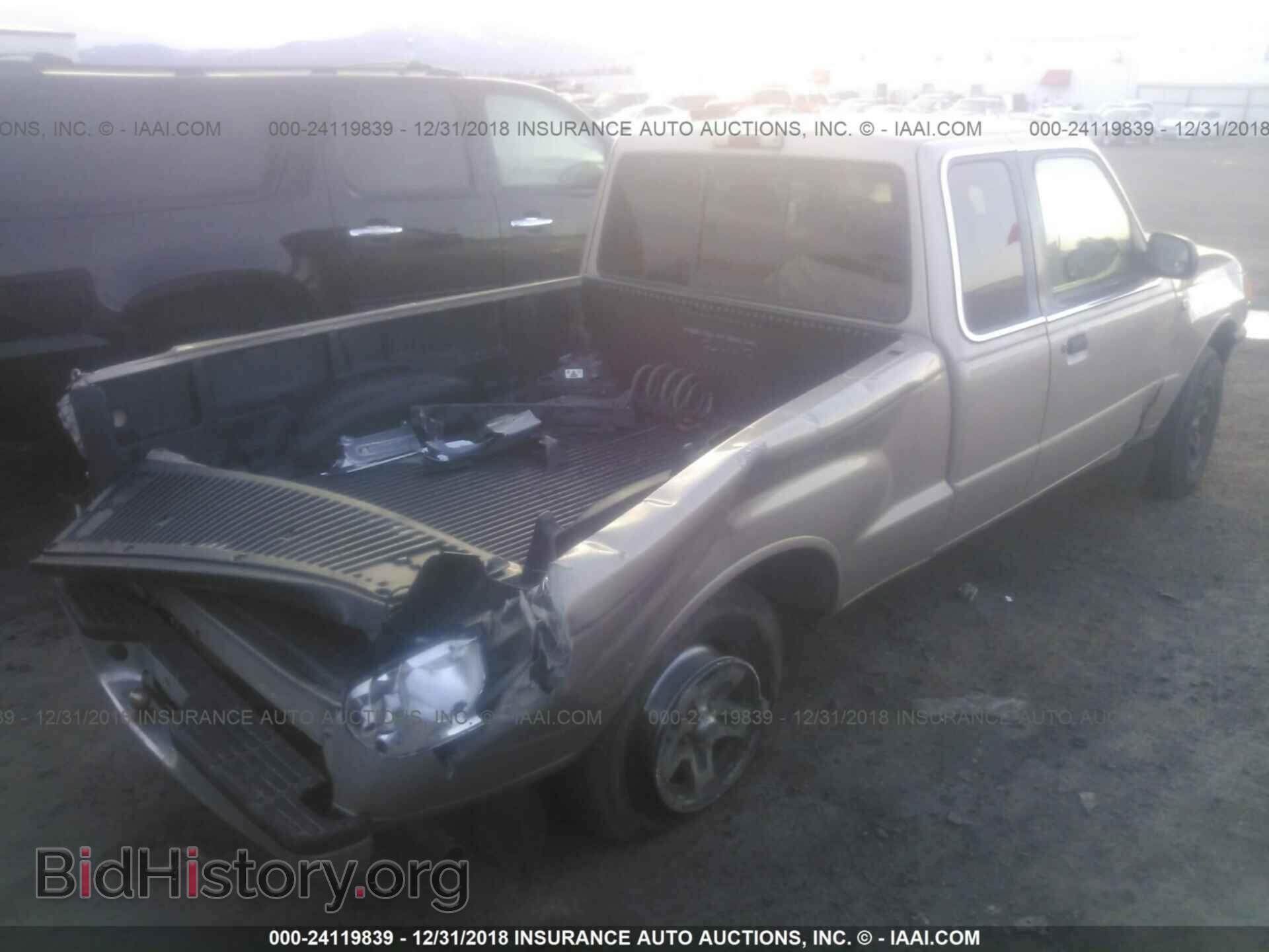 1998 MAZDA B2500 - VIN: 4F4YR16C2WTM44401 - Фото 4