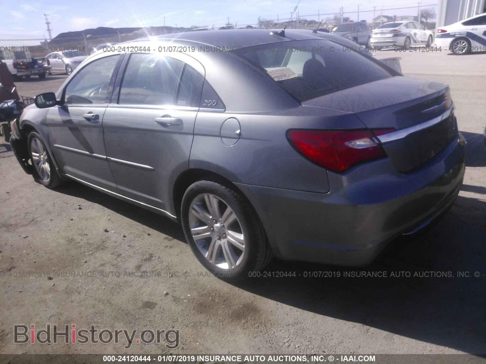 2012 CHRYSLER 200 - VIN: 1C3CCBAB6CN317860 - Фото 3