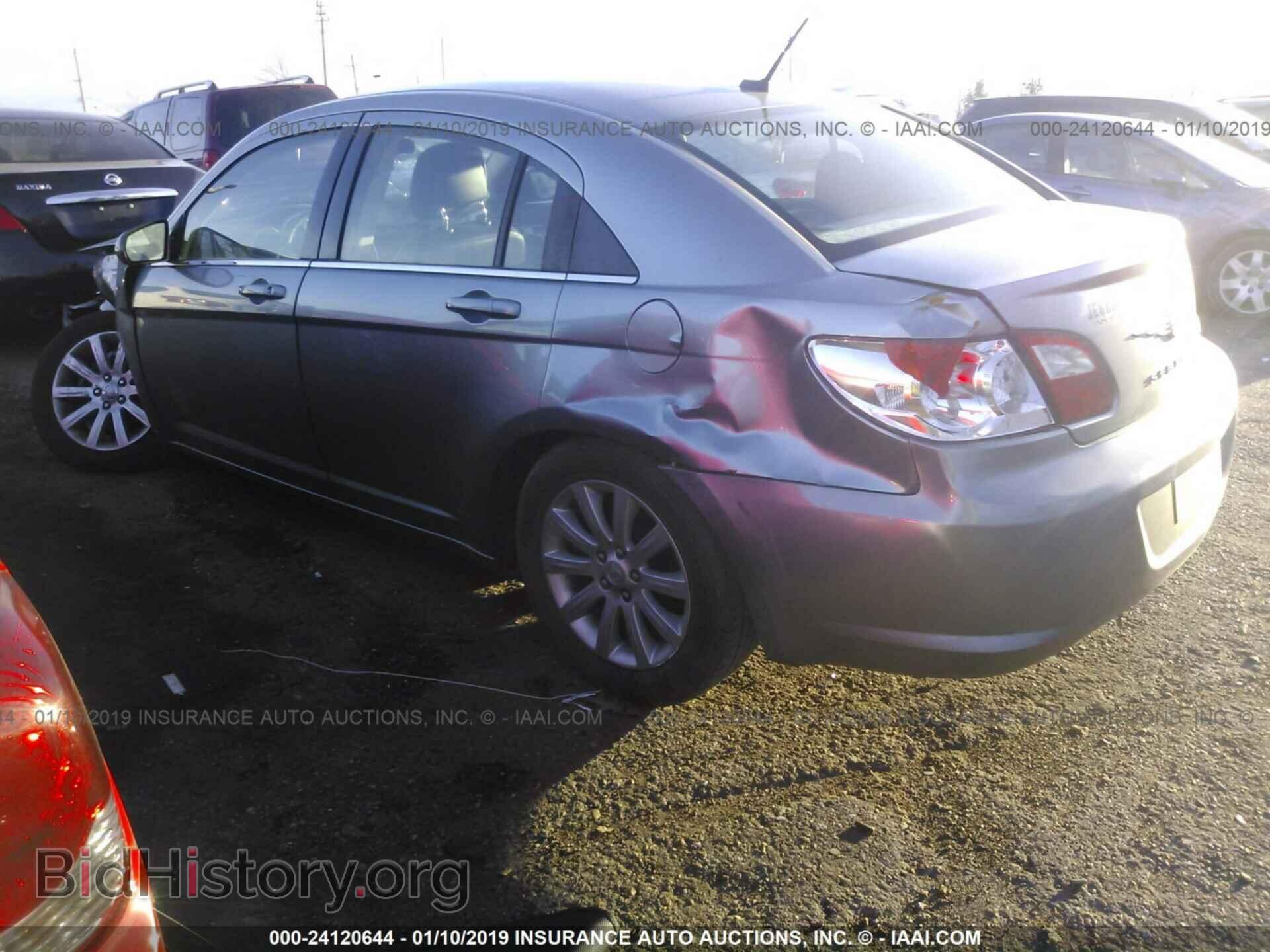 2010 CHRYSLER SEBRING - VIN: 1C3CC5FB0AN219852 - Photo 3