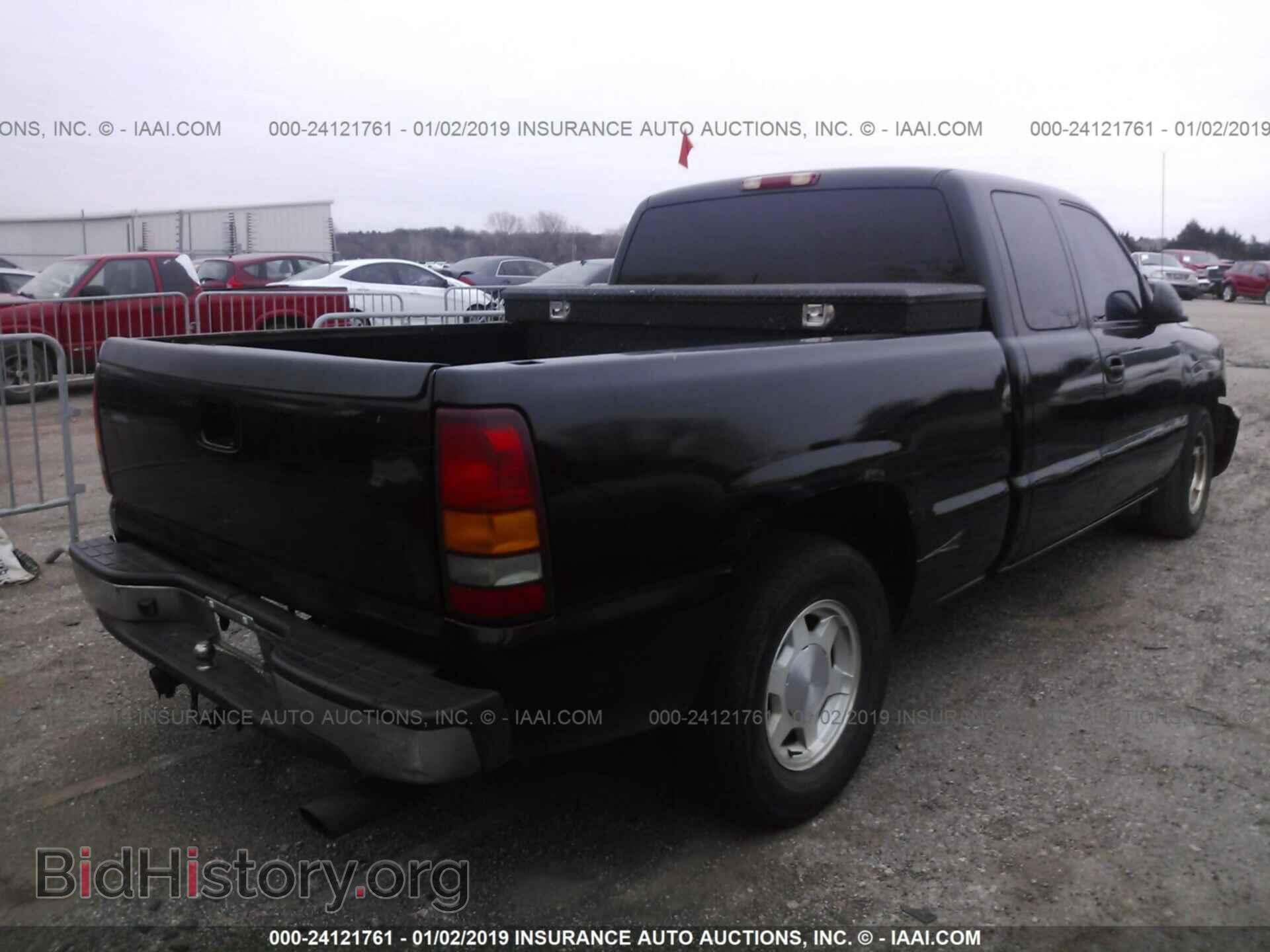 2003 GMC NEW SIERRA - VIN: 2GTEC19T131332652 - Фото 4
