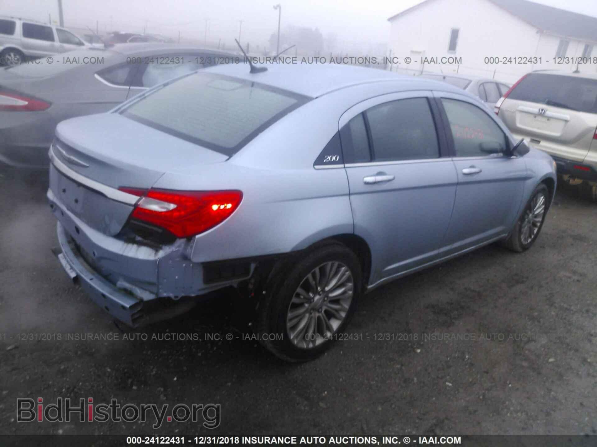 2013 CHRYSLER 200 - VIN: 1C3CCBCG8DN543263 - Фото 4