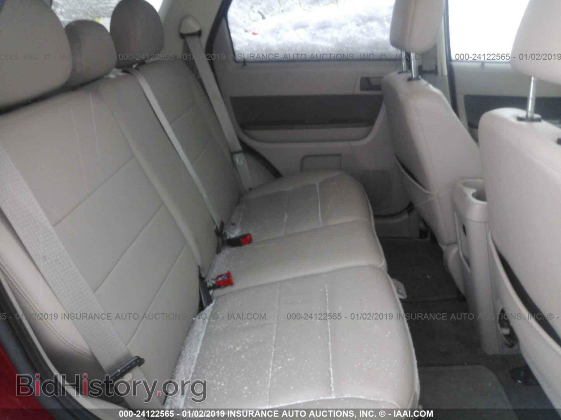 2011 FORD ESCAPE - VIN: 1FMCU9DG0BKB70892 - Photo 8