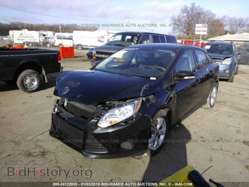2013 Ford FOCUS (VIN 1FADP3F22DL232035) — фото 2 из 10