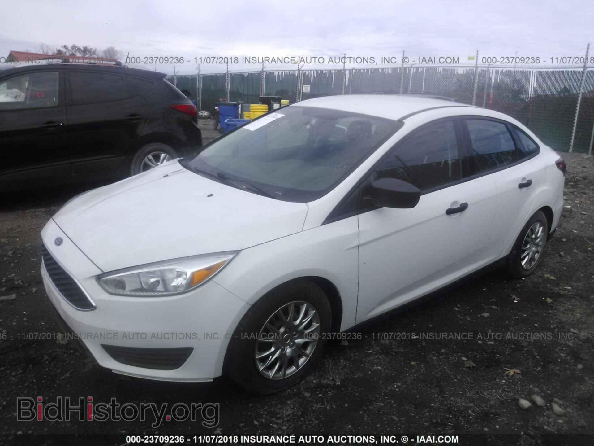2016 FORD FOCUS - VIN: 1FADP3E2XGL243743 - Фото 2