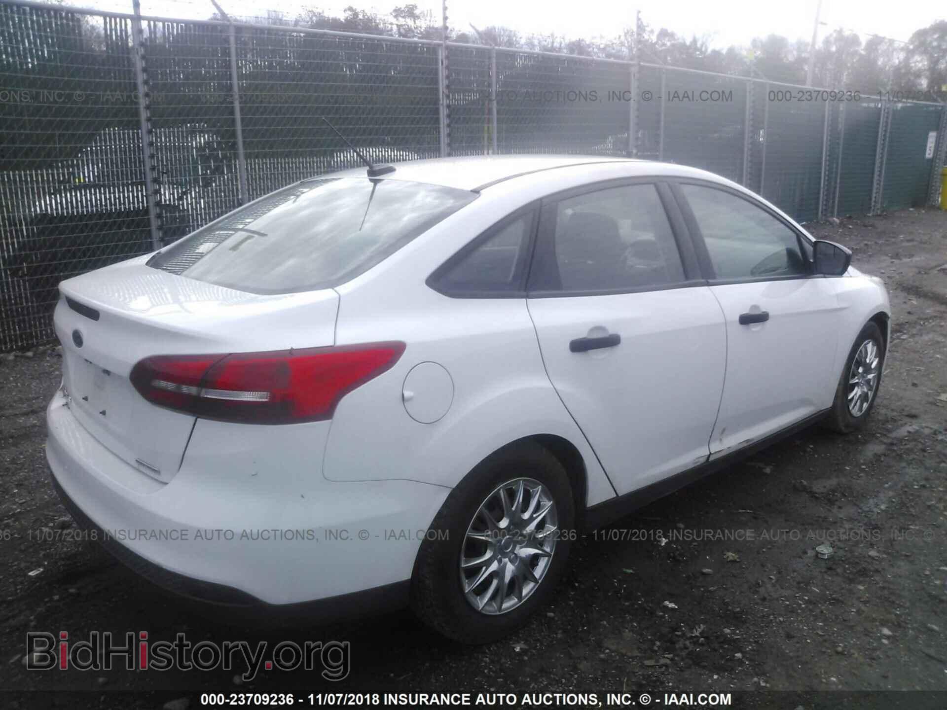 2016 FORD FOCUS - VIN: 1FADP3E2XGL243743 - Фото 4