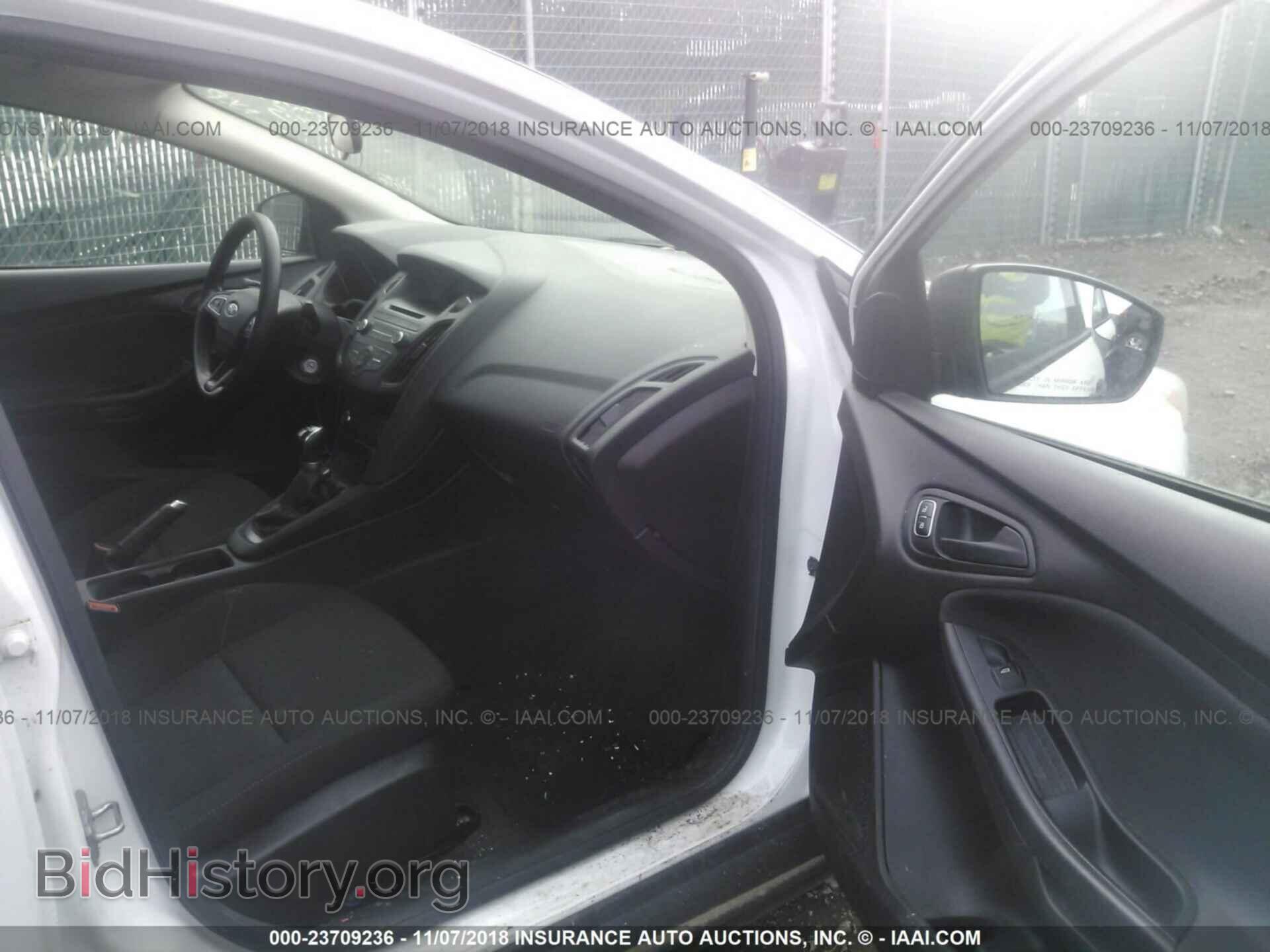 2016 FORD FOCUS - VIN: 1FADP3E2XGL243743 - Фото 5