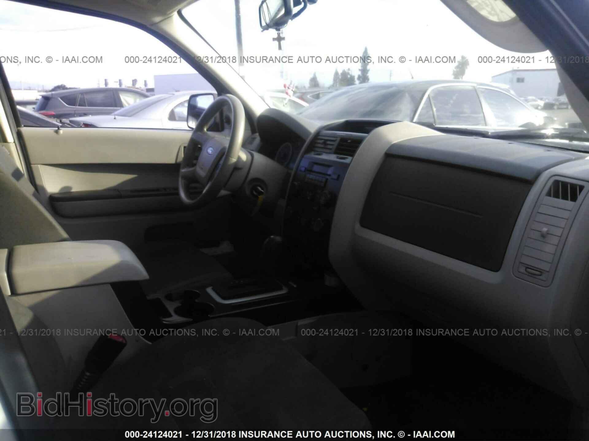 2011 FORD ESCAPE - VIN: 1FMCU0C74BKB84307 - Фото 5