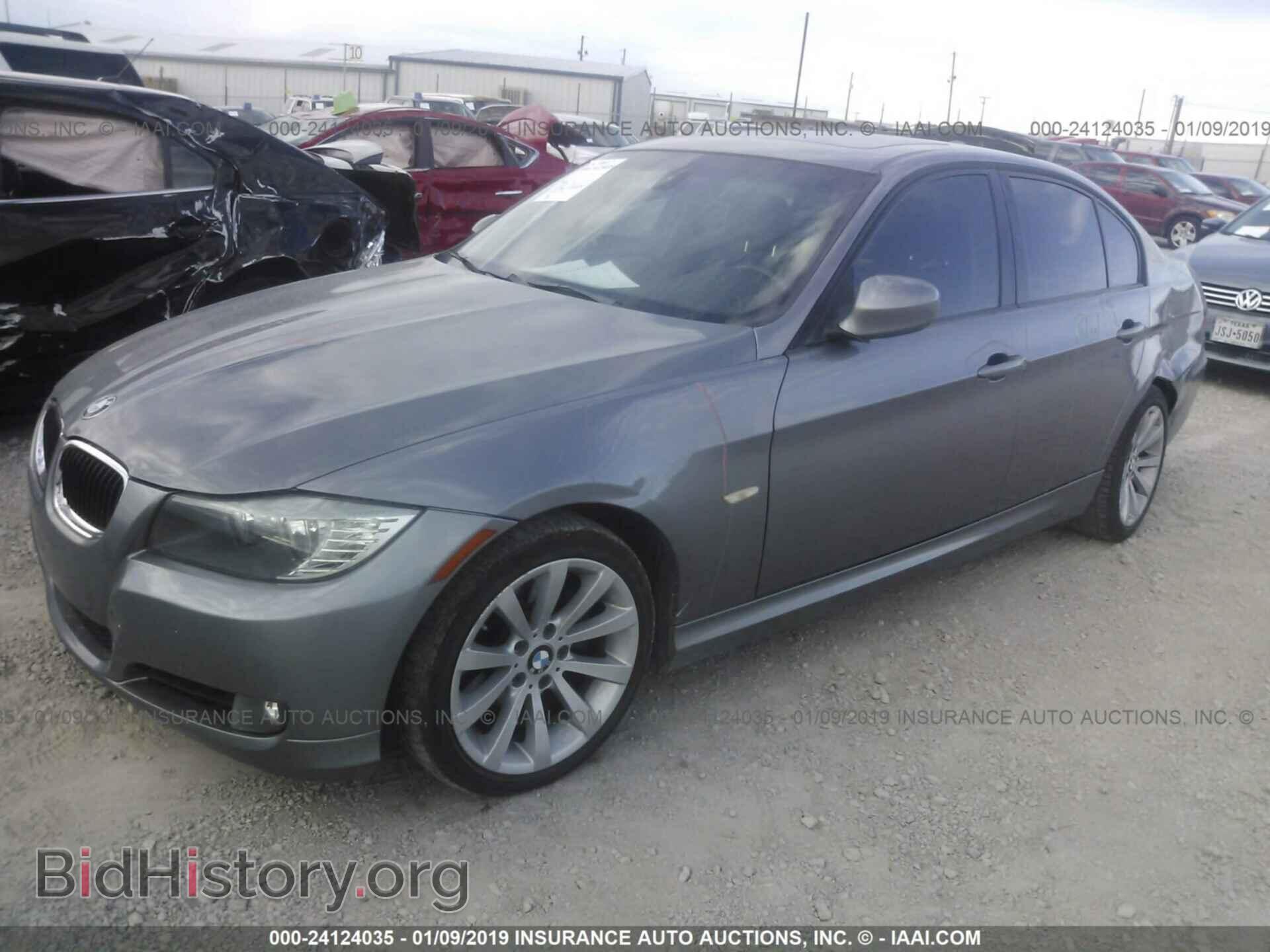 2011 BMW 328 - VIN: WBAPH7C52BE675827 - Фото 2