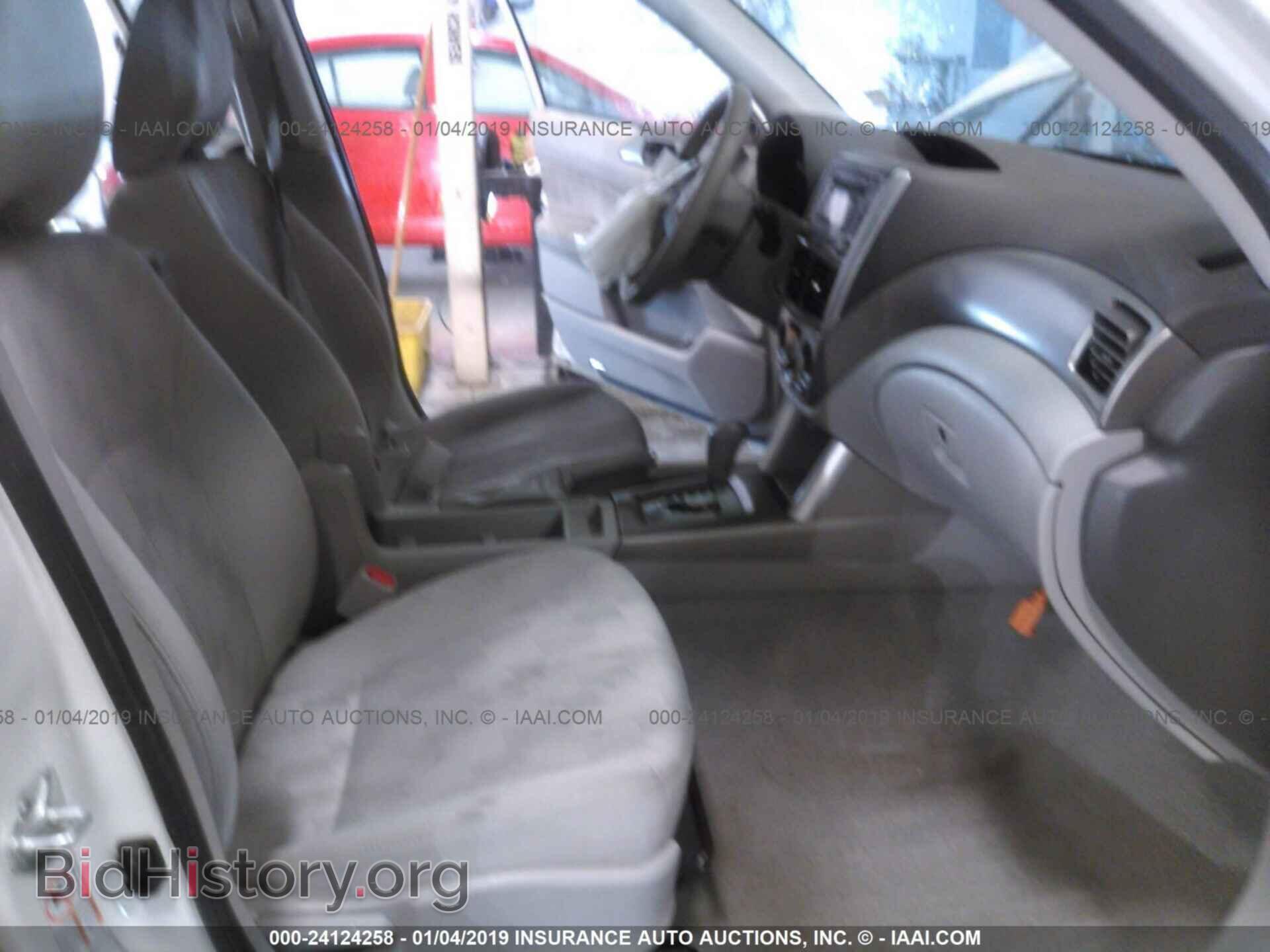 2014 LEXUS ES - VIN: JTHBK1GG7E2103003 - Photo 5
