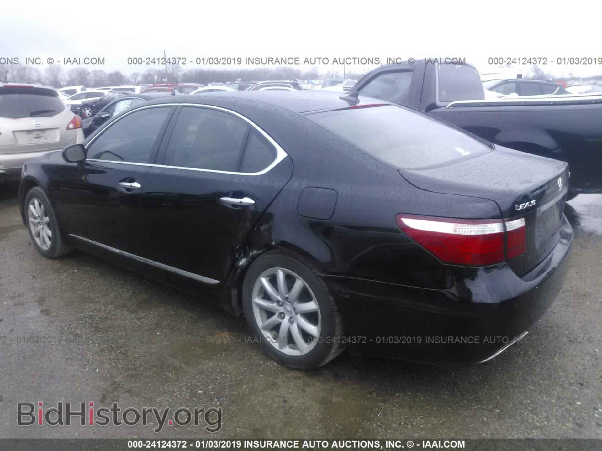 2008 LEXUS LS - VIN: JTHBL46F285076125 - Фото 3