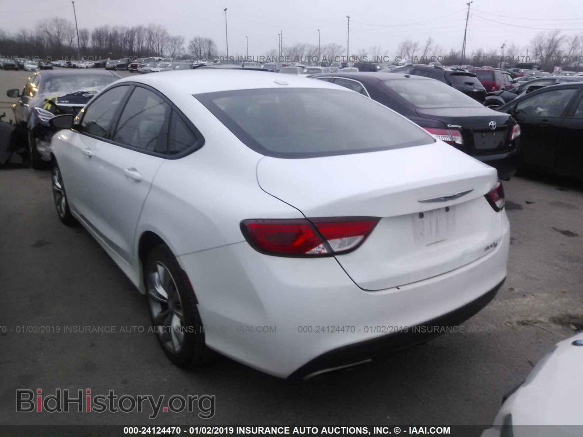 2015 CHRYSLER 200 - VIN: 1C3CCCBBXFN752034 - Фото 3