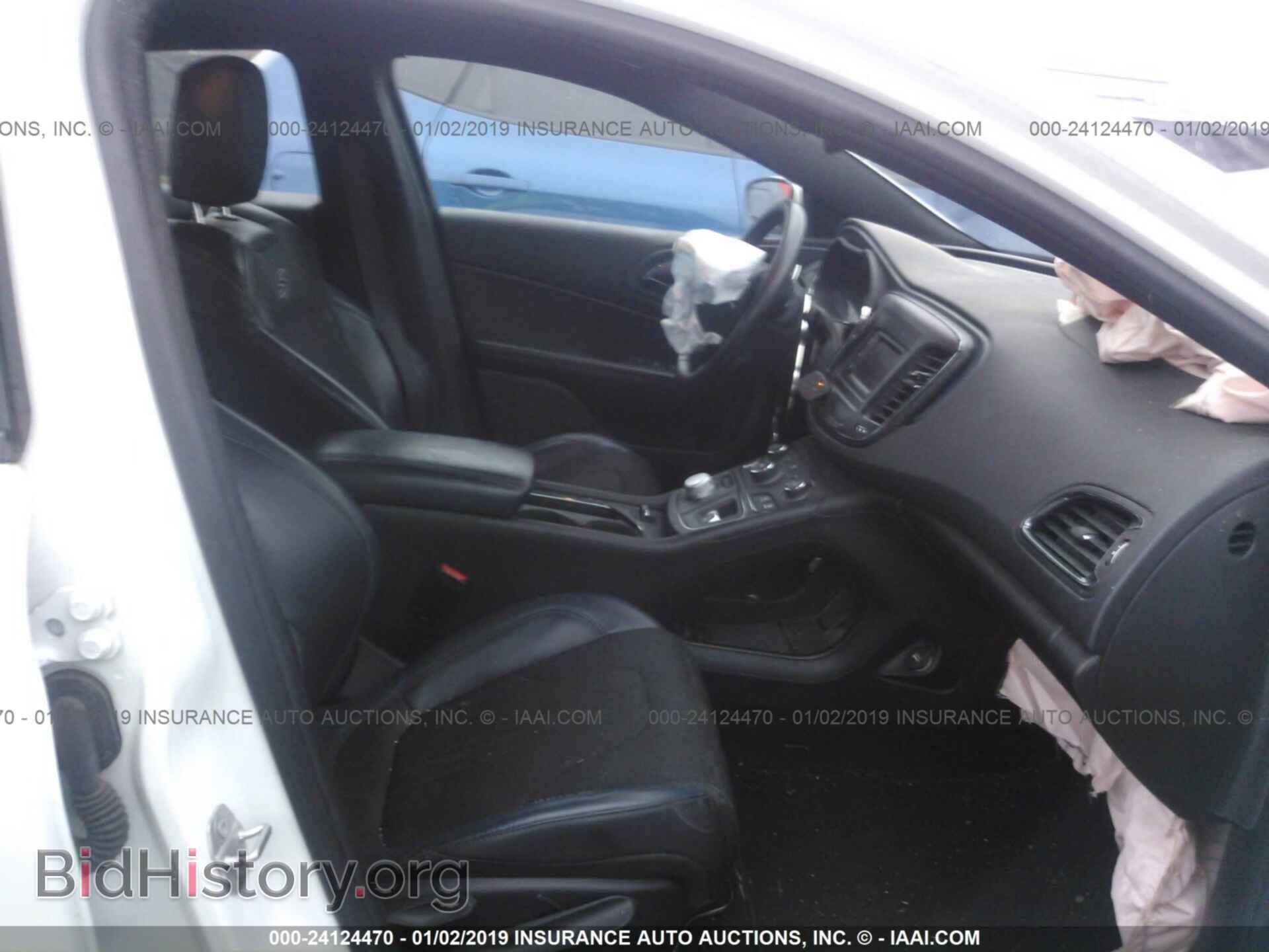 2015 CHRYSLER 200 - VIN: 1C3CCCBBXFN752034 - Фото 5