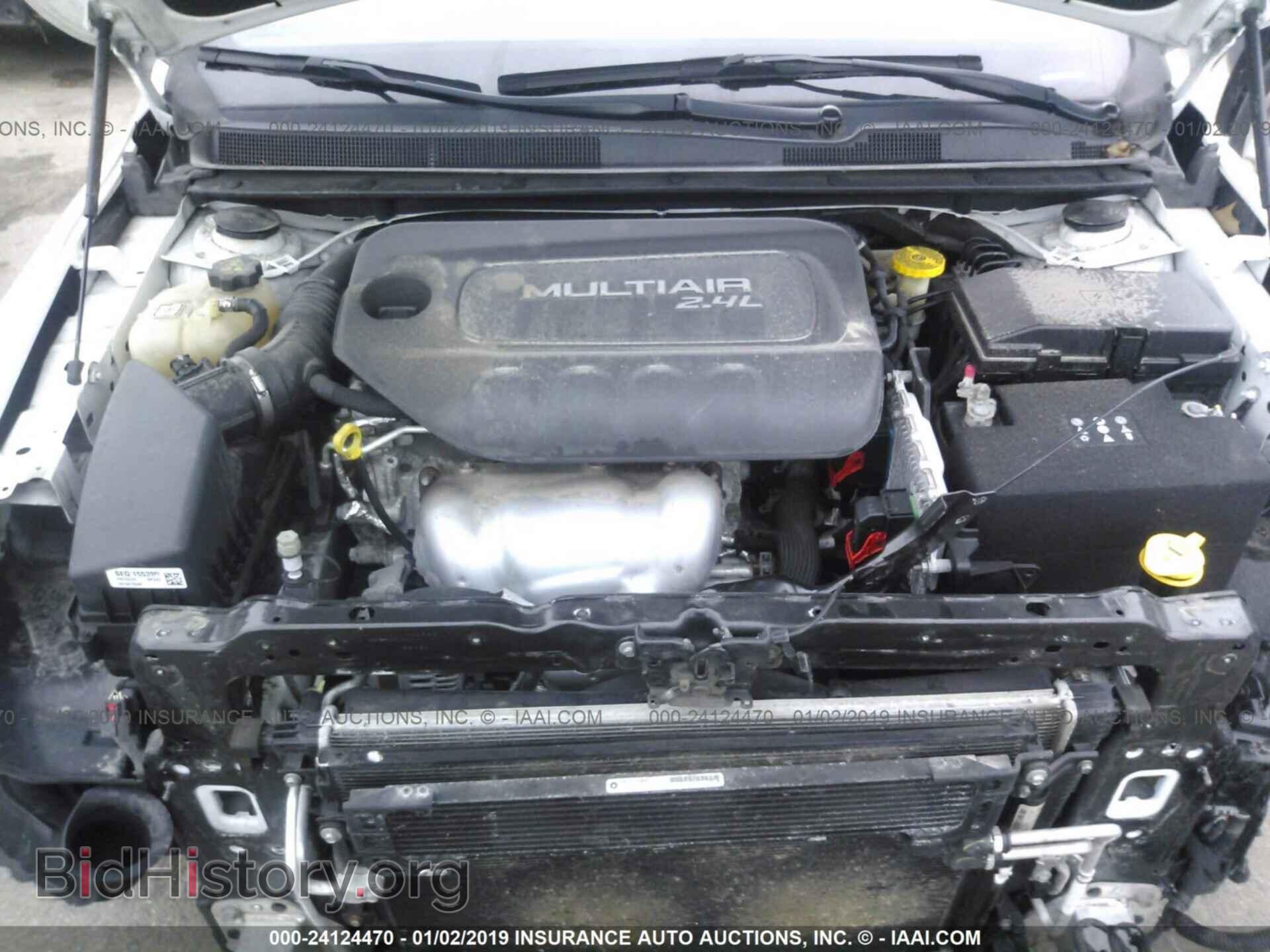 2015 CHRYSLER 200 - VIN: 1C3CCCBBXFN752034 - Фото 10