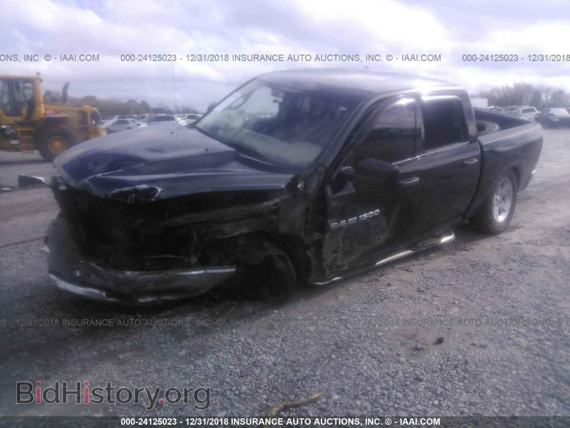 2011 DODGE RAM 1500 - VIN: 1D7RB1CP3BS529925 - Фото 2