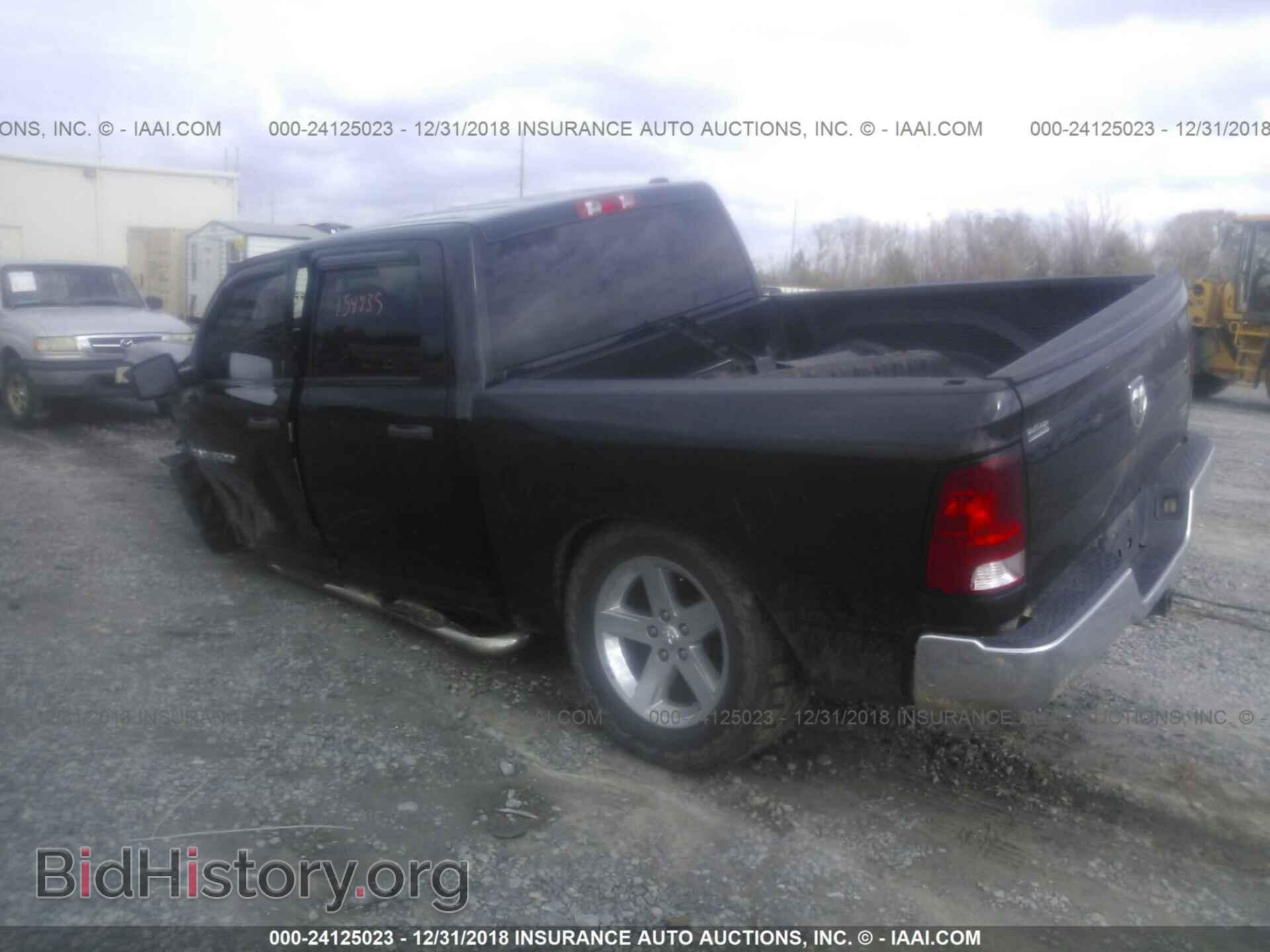 2011 DODGE RAM 1500 - VIN: 1D7RB1CP3BS529925 - Фото 3