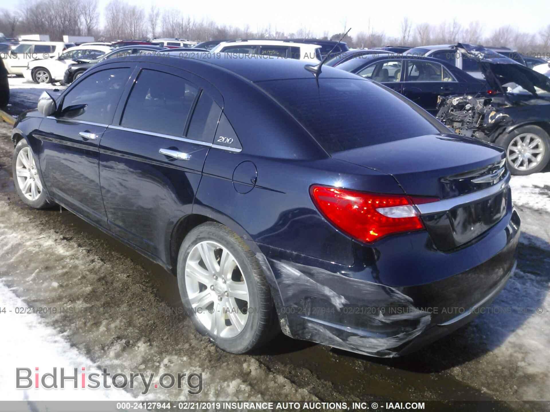 2011 CHRYSLER 200 - VIN: 1C3BC2FB5BN527689 - Photo 3