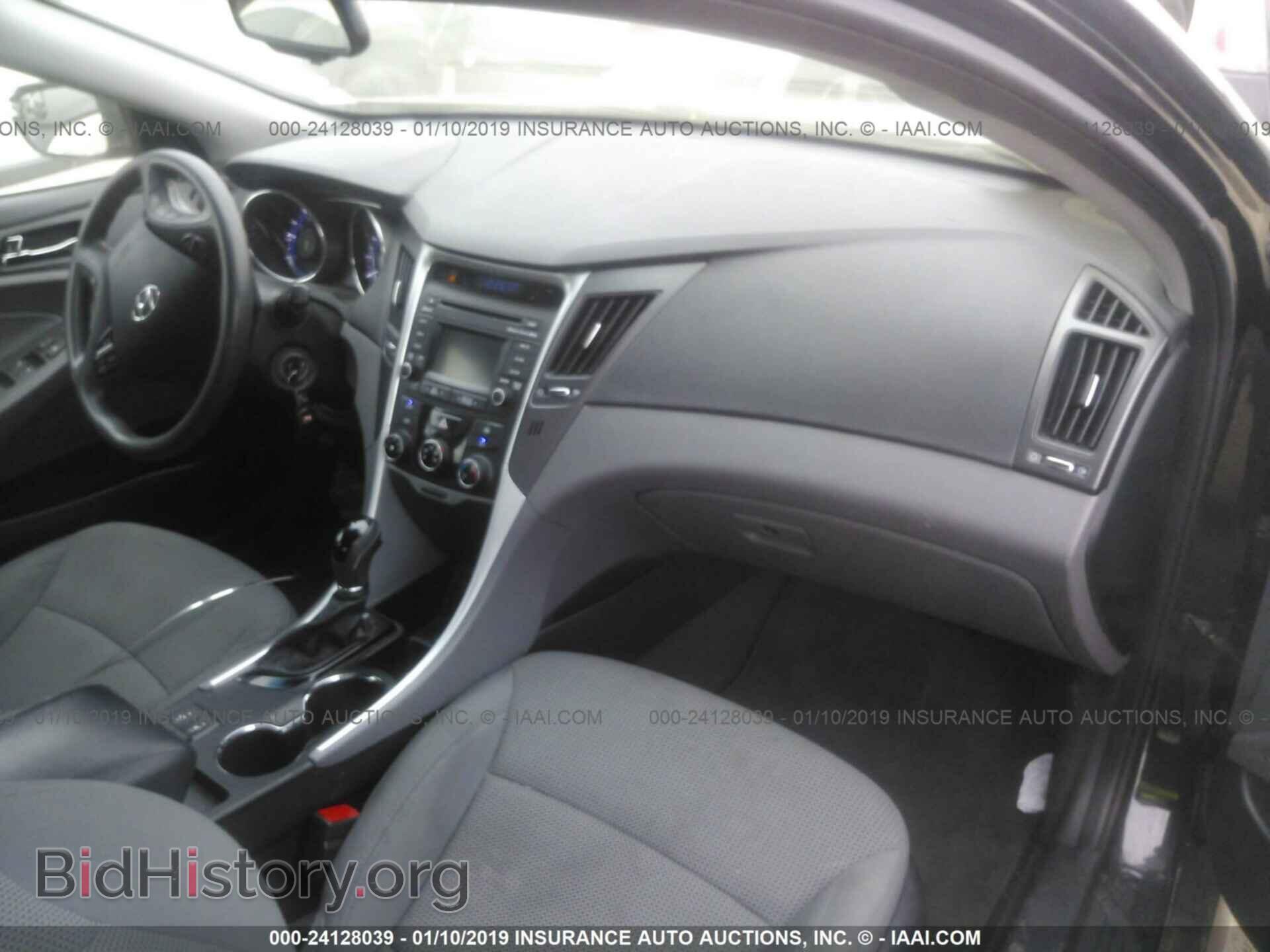 2014 HYUNDAI SONATA - VIN: 5NPEB4AC0EH945590 - Фото 5
